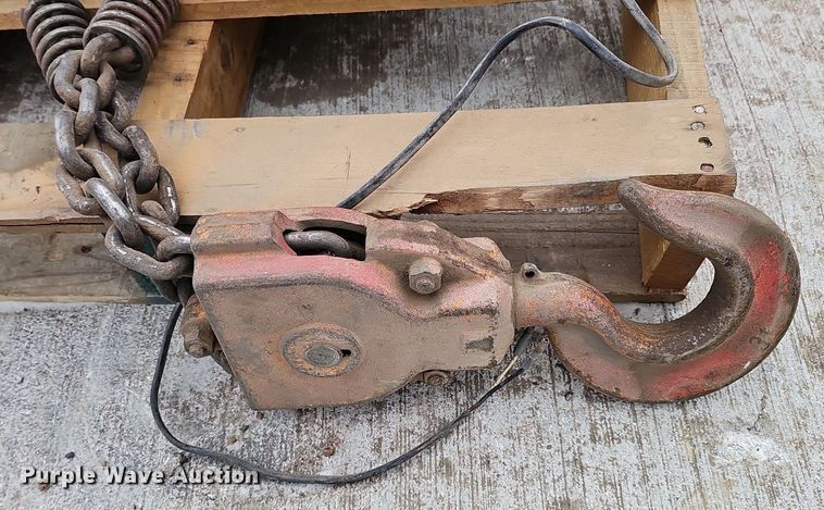 image for item DK0641 Harrington ES2-471 3 ton chain hoist