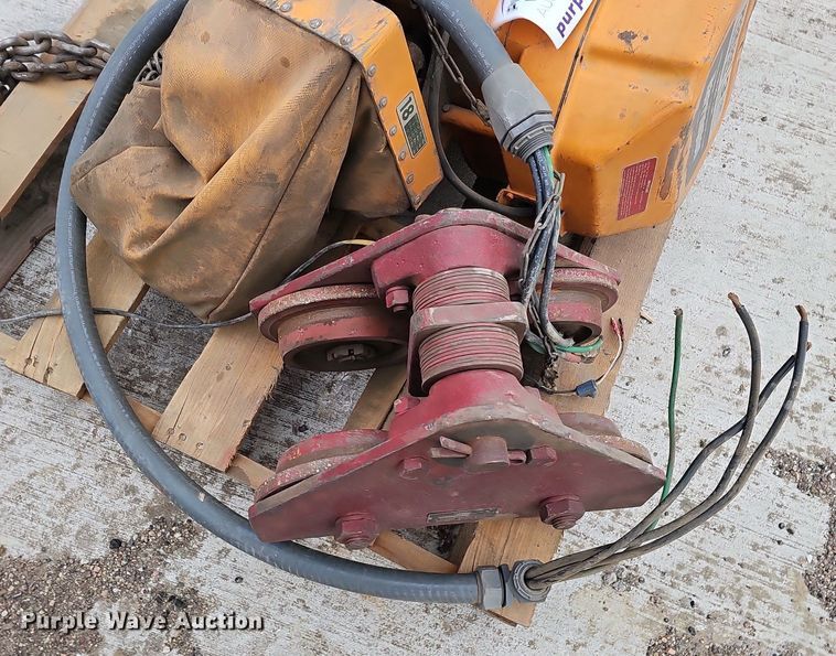 image for item DK0641 Harrington ES2-471 3 ton chain hoist