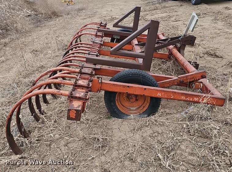 image for item DK0642 Allis Chalmers 10 chisel