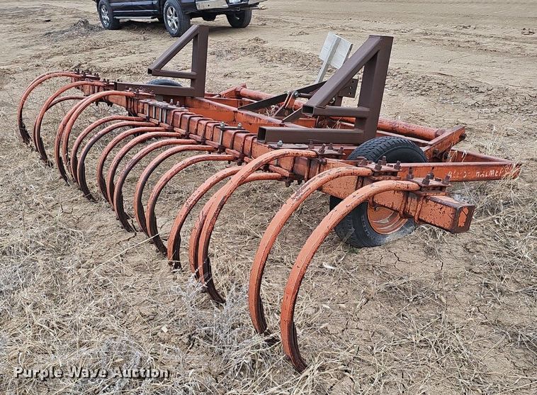 image for item DK0642 Allis Chalmers 10 chisel