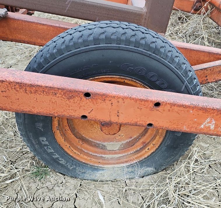 image for item DK0642 Allis Chalmers 10 chisel