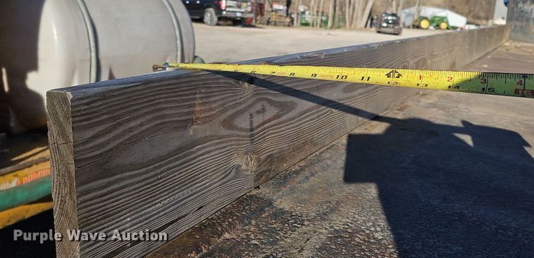 image for item DK0655 2000 Ford F750 Super Duty flatbed truck