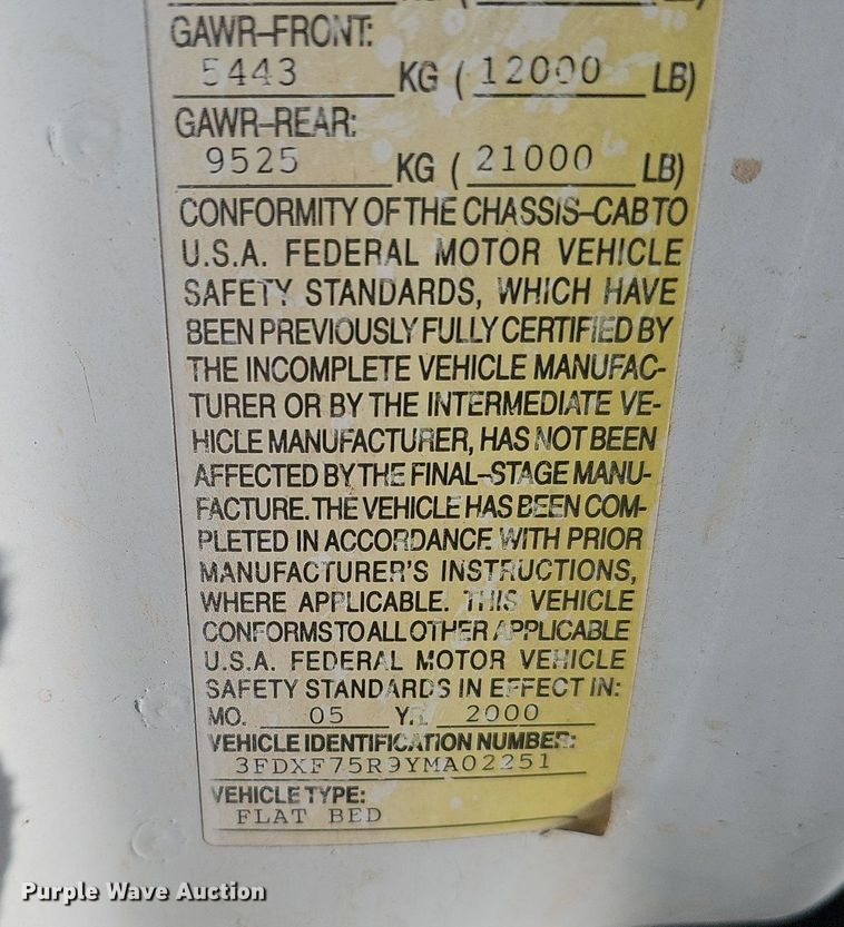 image for item DK0655 2000 Ford F750 Super Duty flatbed truck