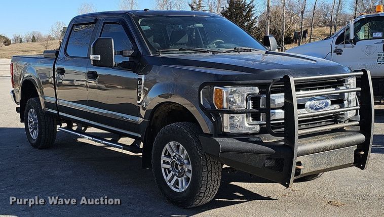 image for item DK0658 2017 Ford F250 Super Duty Crew Cab pickup truck