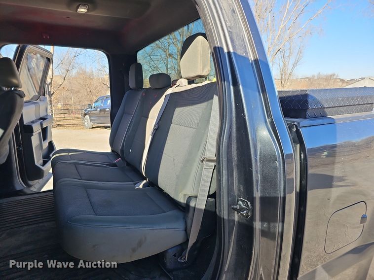 image for item DK0658 2017 Ford F250 Super Duty Crew Cab pickup truck