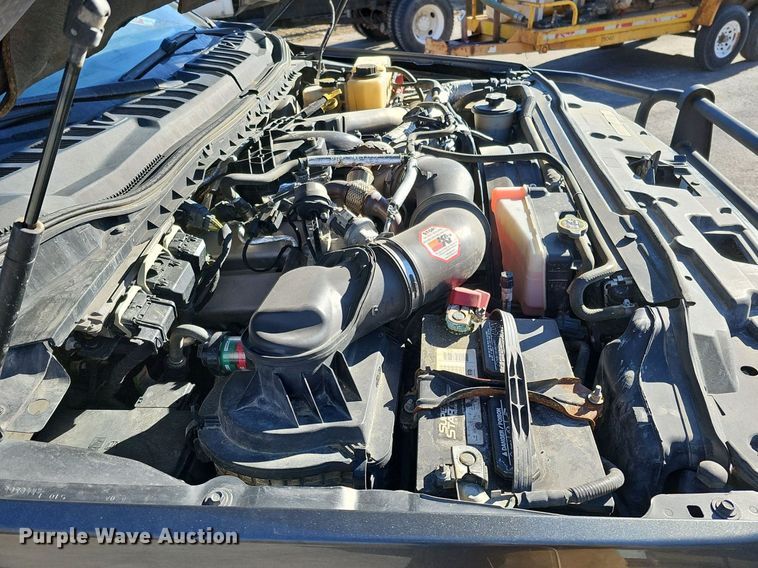 image for item DK0658 2017 Ford F250 Super Duty Crew Cab pickup truck