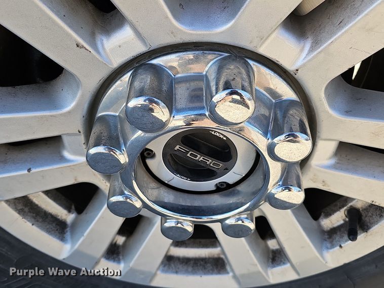 image for item DK0658 2017 Ford F250 Super Duty Crew Cab pickup truck