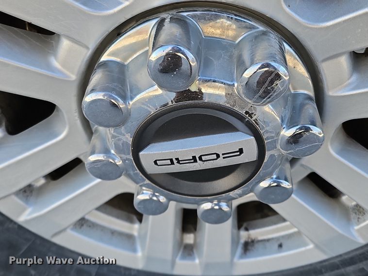 image for item DK0658 2017 Ford F250 Super Duty Crew Cab pickup truck