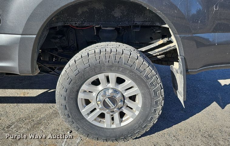 image for item DK0658 2017 Ford F250 Super Duty Crew Cab pickup truck