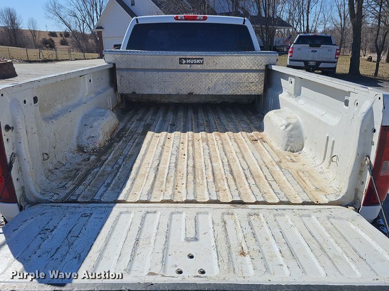 image for item DK0660 2013 Chevrolet Silverado 1500 pickup truck