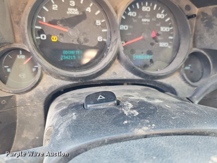 image for item DK0660 2013 Chevrolet Silverado 1500 pickup truck