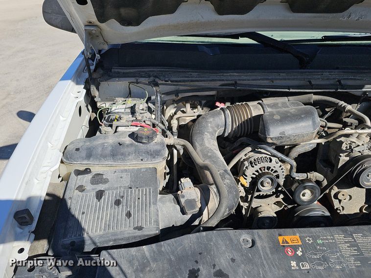 image for item DK0660 2013 Chevrolet Silverado 1500 pickup truck