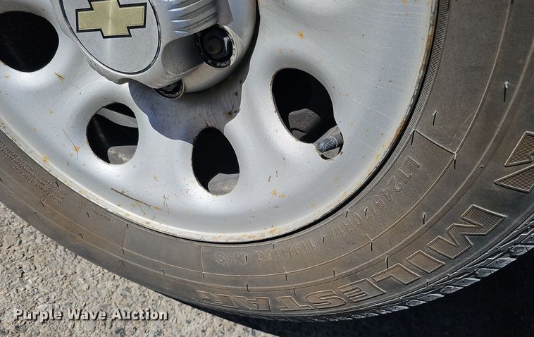 image for item DK0660 2013 Chevrolet Silverado 1500 pickup truck