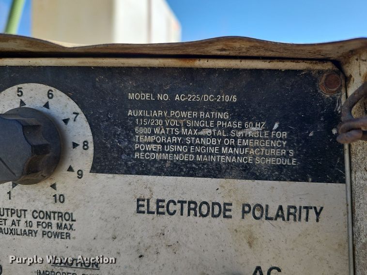 image for item DK0667 Lincoln Electric welder/generator