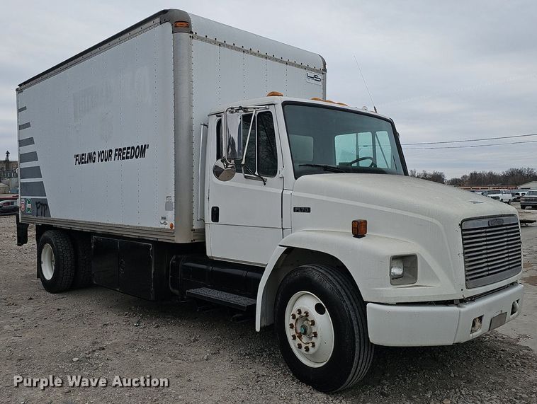 image for item DK0698 1996 Freightliner  FL70 box truck
