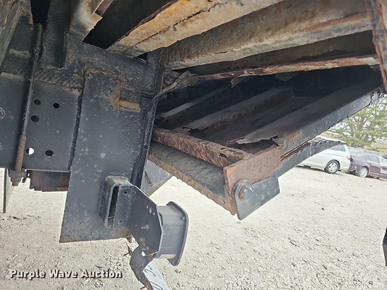 image for item DK0698 1996 Freightliner  FL70 box truck