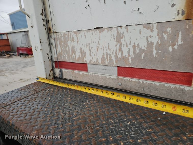 image for item DK0698 1996 Freightliner  FL70 box truck