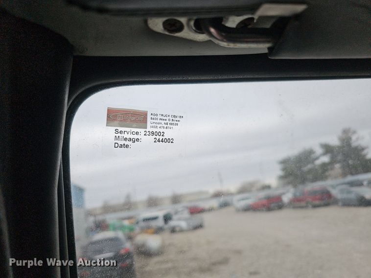 image for item DK0698 1996 Freightliner  FL70 box truck