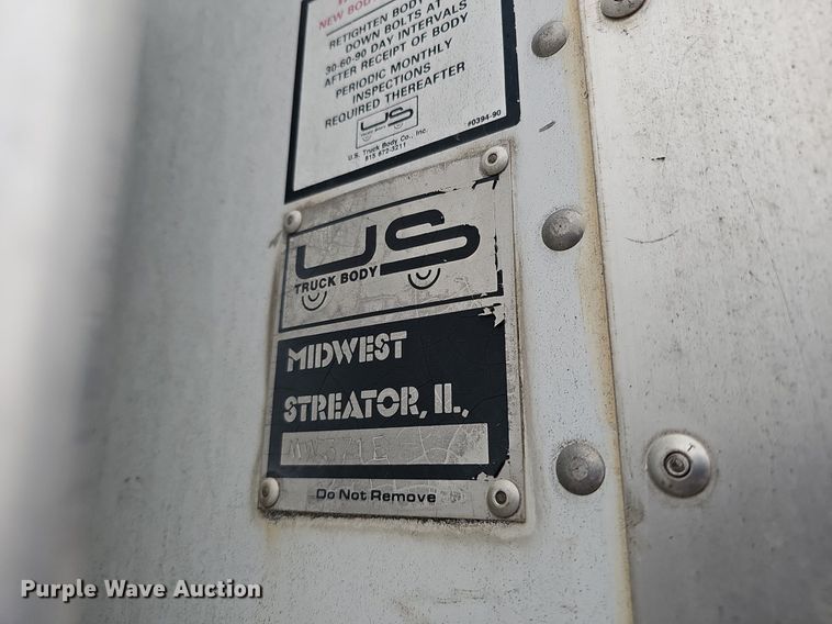 image for item DK0698 1996 Freightliner  FL70 box truck