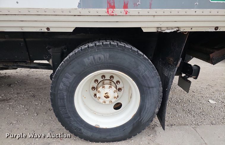 image for item DK0698 1996 Freightliner  FL70 box truck