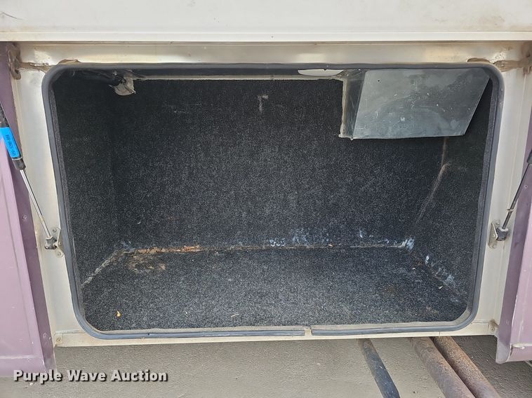 image for item DK0705 1996 Thor West Residency 3650 FTS351232 RV