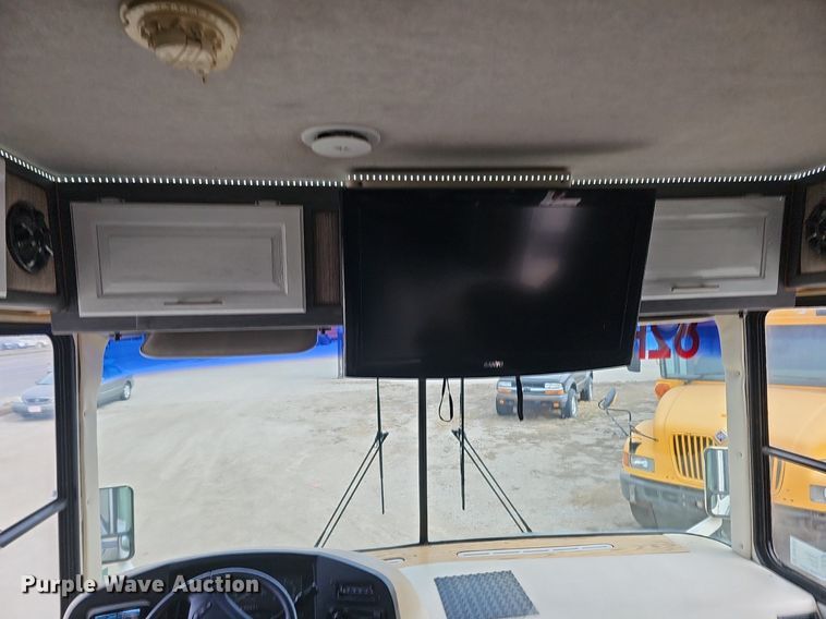 image for item DK0705 1996 Thor West Residency 3650 FTS351232 RV