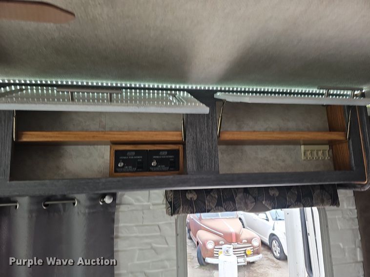 image for item DK0705 1996 Thor West Residency 3650 FTS351232 RV