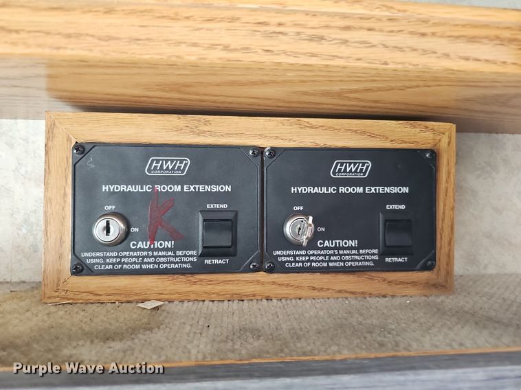 image for item DK0705 1996 Thor West Residency 3650 FTS351232 RV