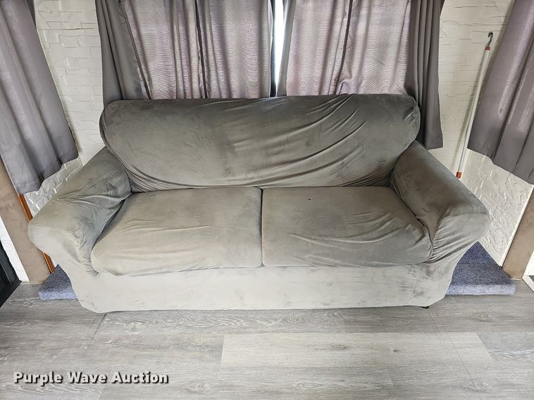 image for item DK0705 1996 Thor West Residency 3650 FTS351232 RV