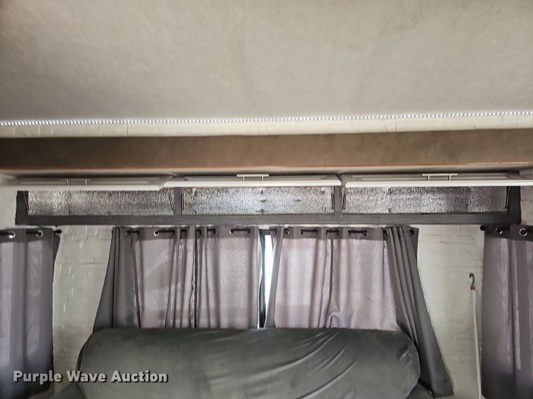 image for item DK0705 1996 Thor West Residency 3650 FTS351232 RV