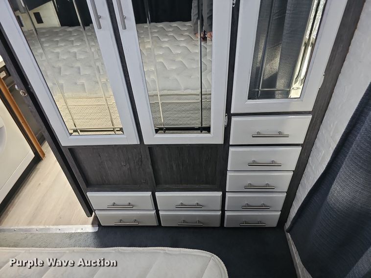 image for item DK0705 1996 Thor West Residency 3650 FTS351232 RV