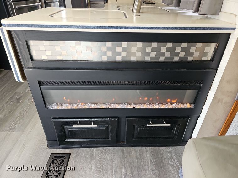 image for item DK0705 1996 Thor West Residency 3650 FTS351232 RV