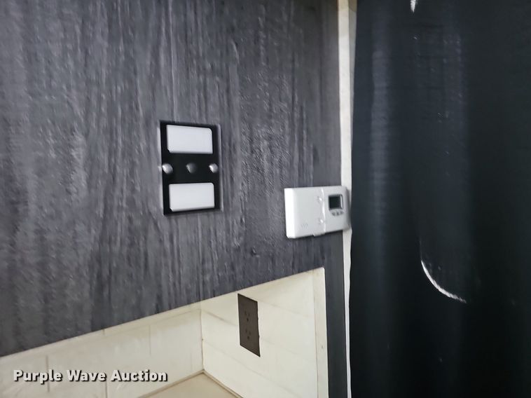 image for item DK0705 1996 Thor West Residency 3650 FTS351232 RV