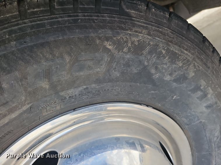 image for item DK0705 1996 Thor West Residency 3650 FTS351232 RV