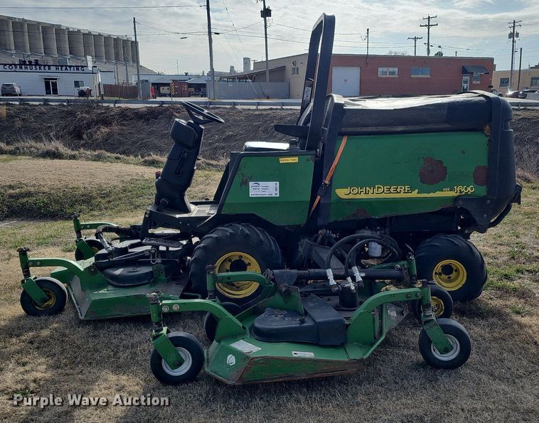 image for item DK0706 John Deere 1600 Turbo lawn mower