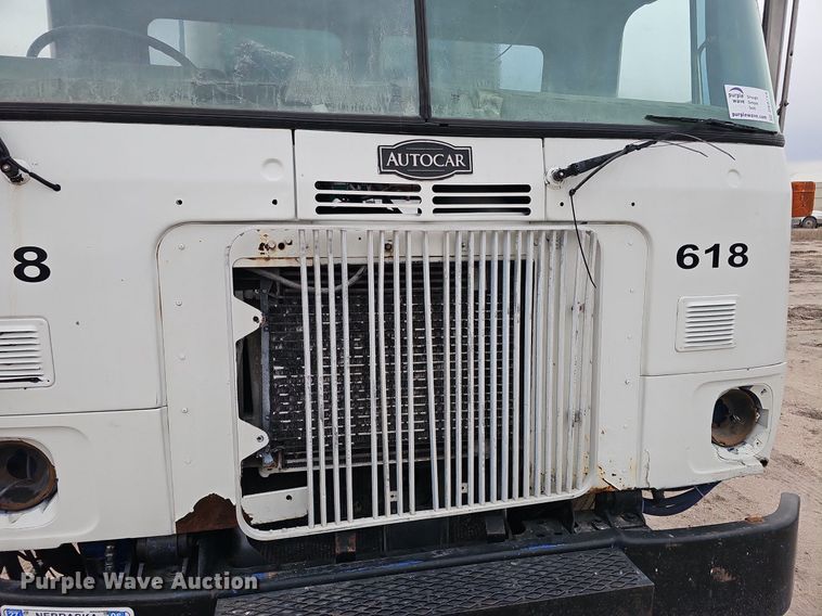 image for item DK0719 2004 Auto Car Xpeditor refuse truck