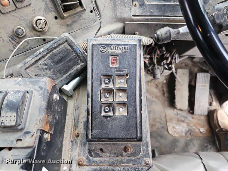 image for item DK0719 2004 Auto Car Xpeditor refuse truck