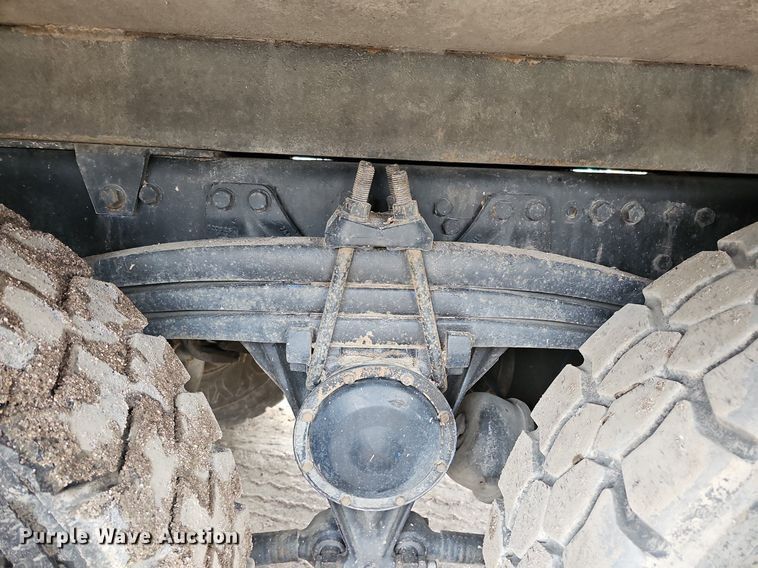 image for item DK0719 2004 Auto Car Xpeditor refuse truck