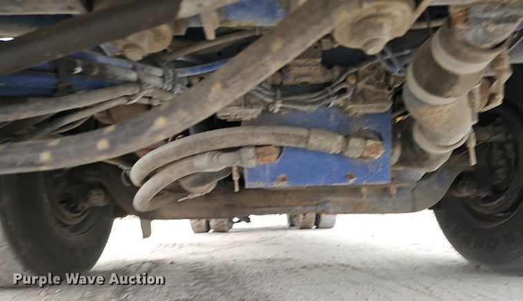 image for item DK0719 2004 Auto Car Xpeditor refuse truck