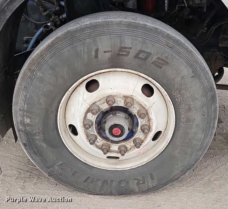 image for item DK0719 2004 Auto Car Xpeditor refuse truck