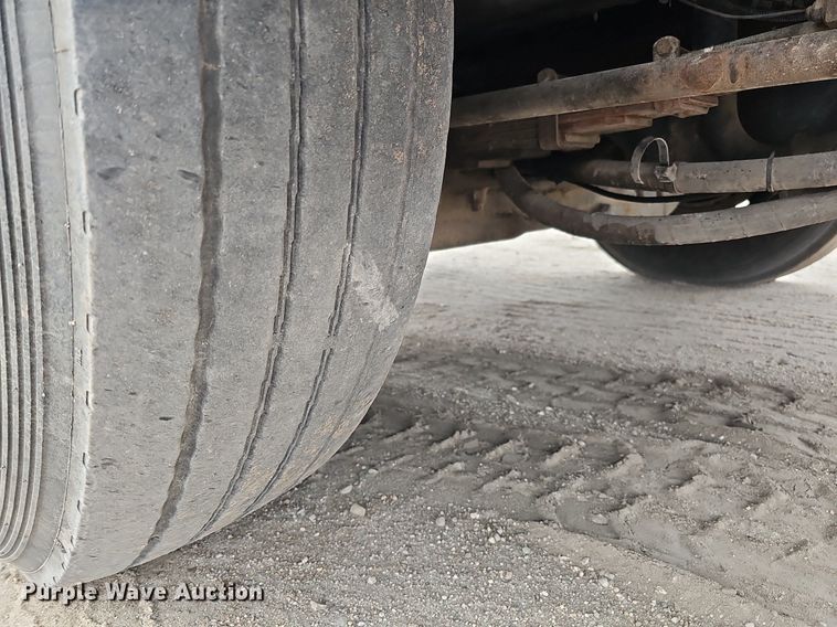 image for item DK0719 2004 Auto Car Xpeditor refuse truck