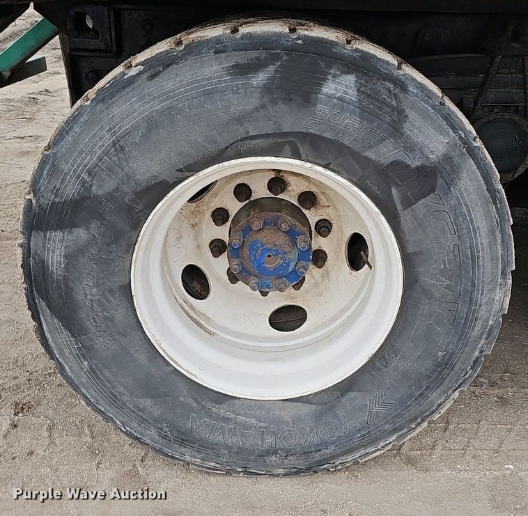 image for item DK0719 2004 Auto Car Xpeditor refuse truck