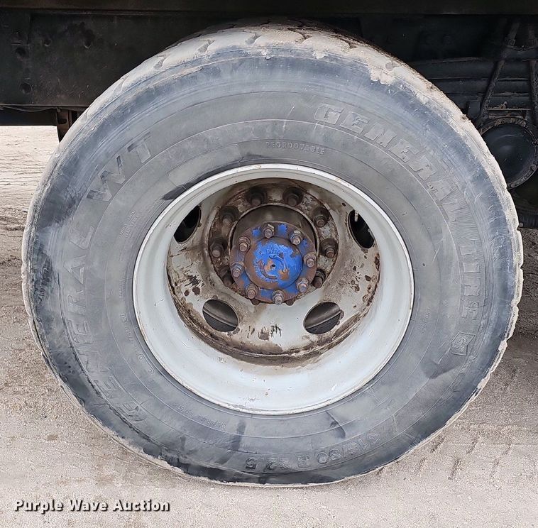 image for item DK0719 2004 Auto Car Xpeditor refuse truck