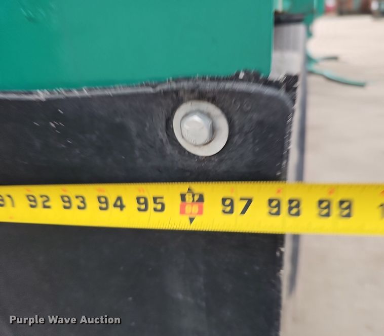 image for item DK0720 2009 Peterbilt 320 refuse truck