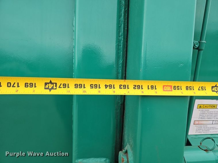 image for item DK0720 2009 Peterbilt 320 refuse truck