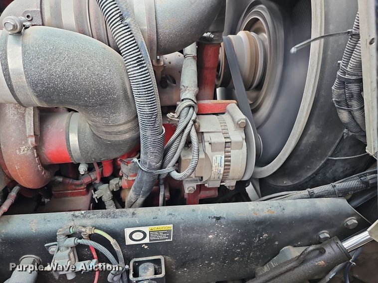 image for item DK0720 2009 Peterbilt 320 refuse truck