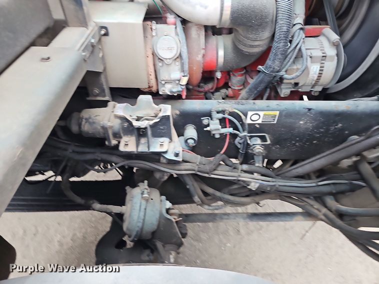 image for item DK0720 2009 Peterbilt 320 refuse truck