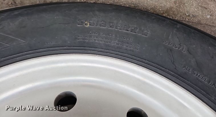 image for item DK0720 2009 Peterbilt 320 refuse truck