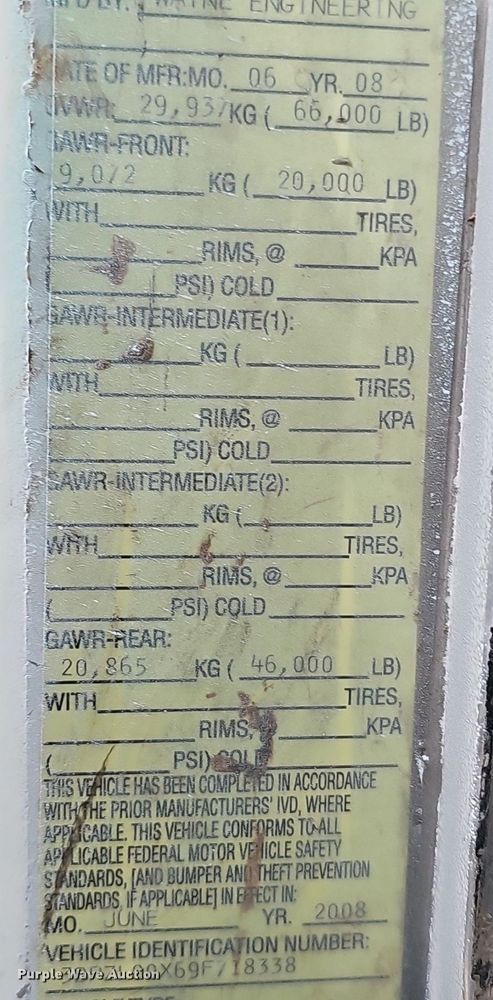 image for item DK0720 2009 Peterbilt 320 refuse truck