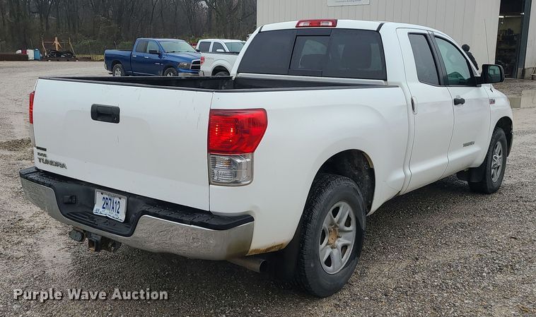 image for item DK4180 2013 Toyota Tundra Double Cab pickup truck